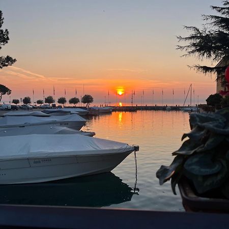 Apartamento Porto Valentino 2 Sirmione Exterior foto
