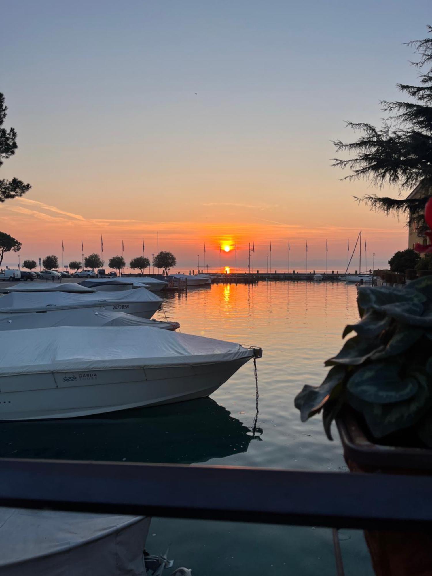 Apartamento Porto Valentino 2 Sirmione Exterior foto