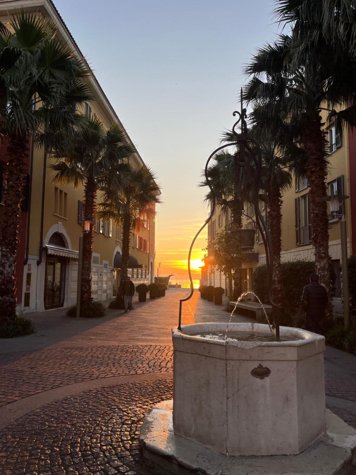 Apartamento Porto Valentino 2 Sirmione Exterior foto